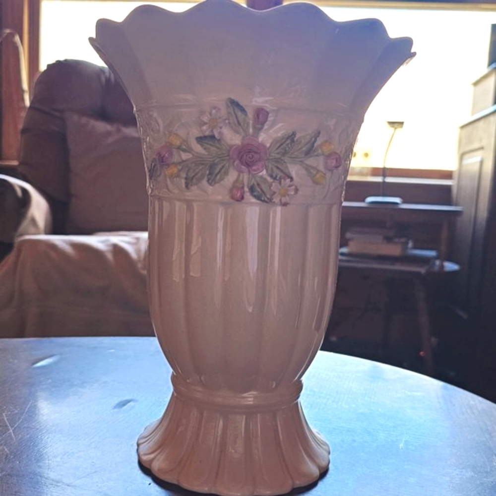 Belleek Tree Of Life 2001 Limited Edition Annual Vase